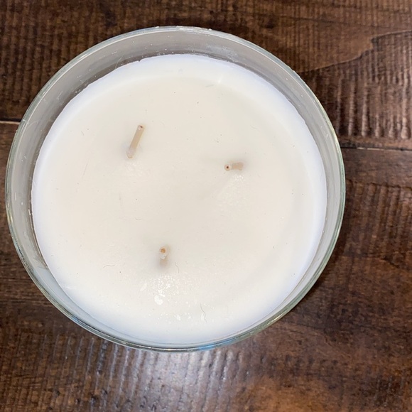 Bath and body body works stress relief 3 wick candle eucalyptus & spearmint - Picture 4 of 6